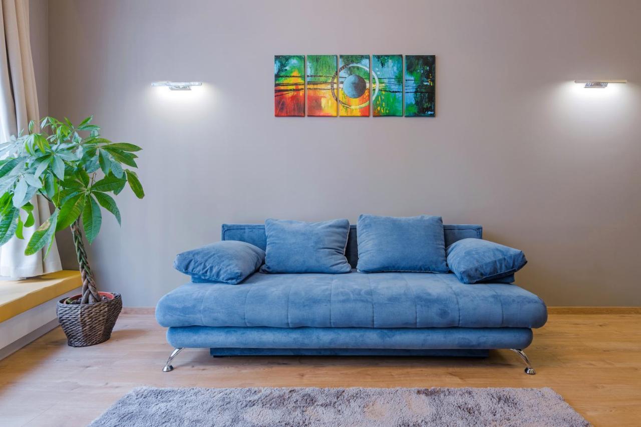 Amber / Navy Design With A/c Apartament *